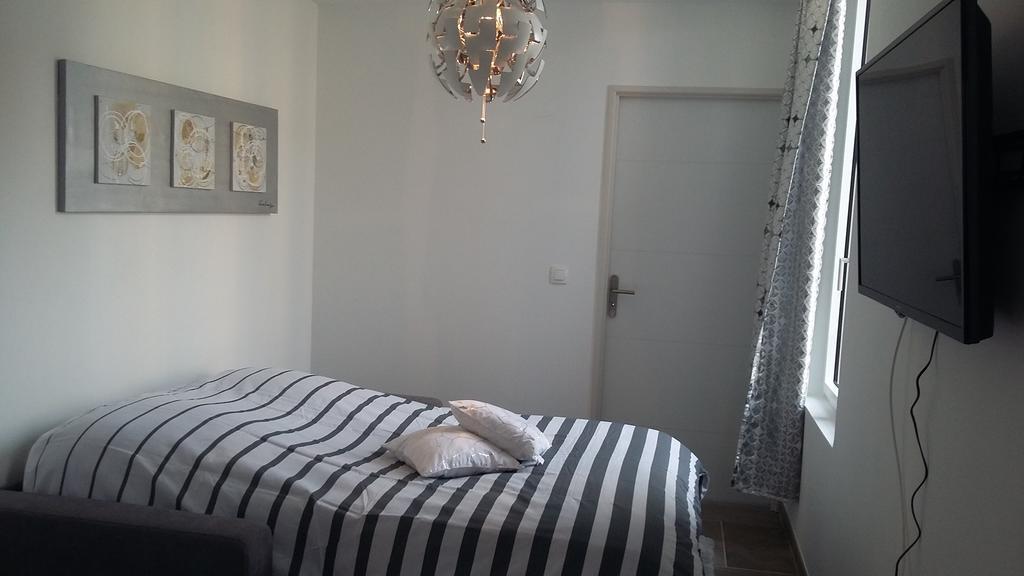 Appartement La Pomme D'Or LʼIsle-sur-la-Sorgue Εξωτερικό φωτογραφία